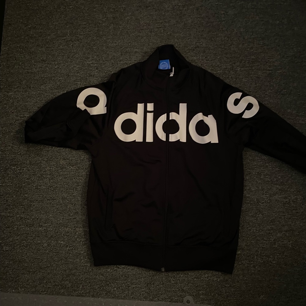 Adidas wind breaker